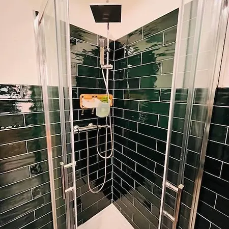 Small Town House In Tuscany פונטרמולי